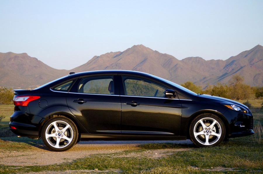  Ford Focus Titanium 2012 года  (фото 7 из 37)